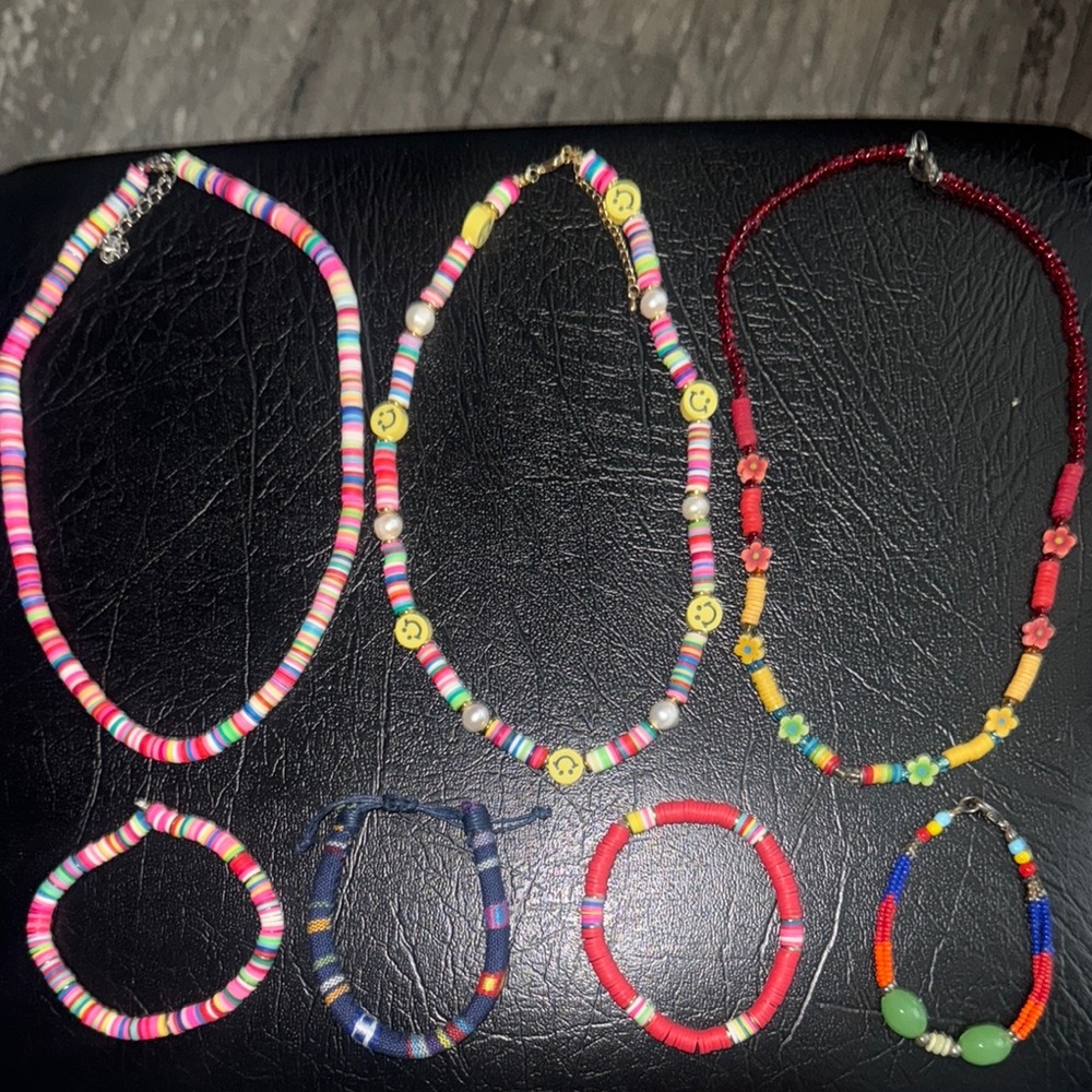 🧡 Colorful Beaded Necklace & Bracelet Set - Picture 3 of 3